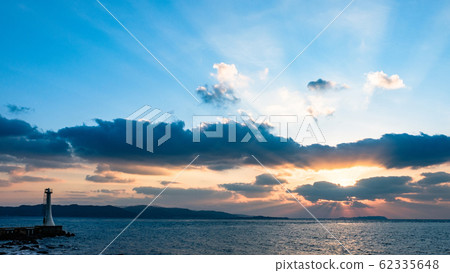 Sezenzaki Lighthouse (Evening view) 62335648