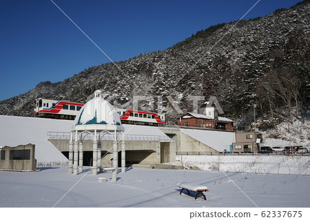 Sanriku Railway Rias Line Shimakoshi Station 62337675