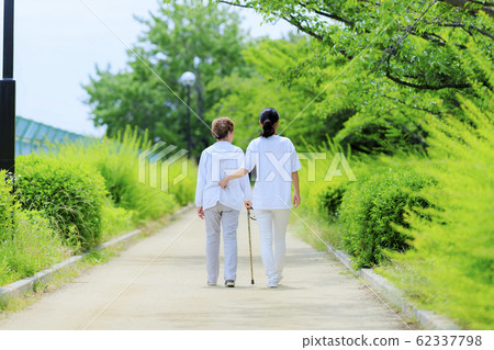 照顧形象 62337798