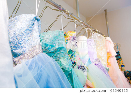 Wedding dress  62340525