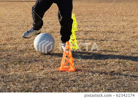 足球訓練 62342174