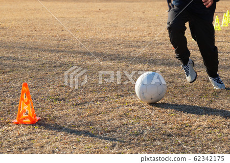 足球訓練 62342175