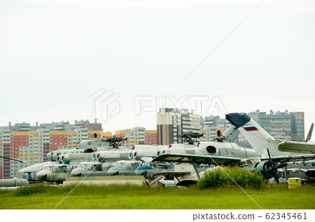 The destroyed helicopter at the dump. Tyumen 62345461