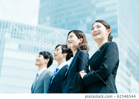 Business Young 62346544