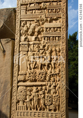 Life of King on Pillar, Sanchi 62348398