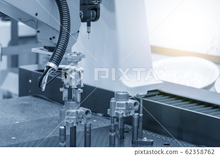 The hi-technology material handing process . The hi-technology material handing process . 62358762