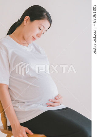 last month of pregnancy, pregnant, pregnant woman 62361805
