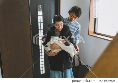 Day 10 10 days after birth Day 10 10 days after birth 62362606