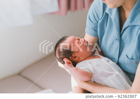 第10天出生後10天 第10天出生後10天 62362807