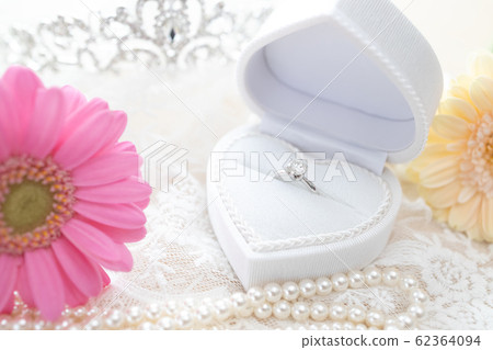 婚禮訂婚戒指 62364094