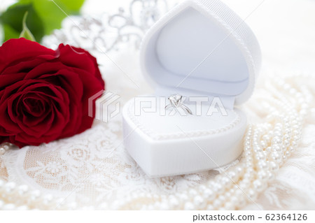 Wedding engagement ring Wedding engagement ring 62364126