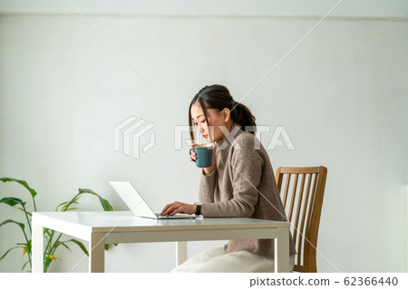 Female Lifestyle PC Female Lifestyle PC 62366440