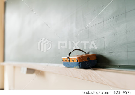 日本小學黑板和黑板擦 62369573