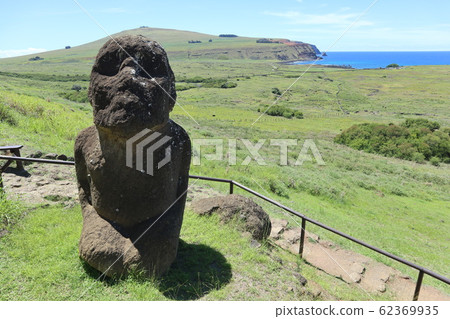 Moai Moai 62369935