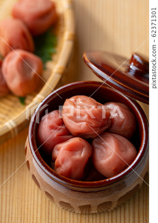 幹梅 日式料理 醃製 62371301