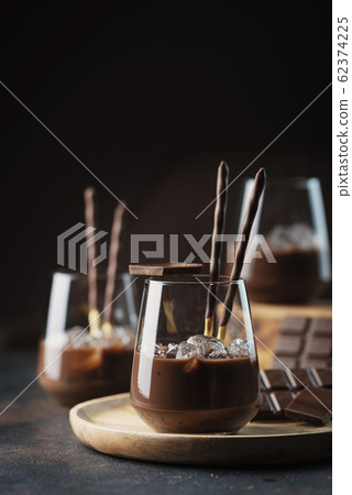 Creamy sweet liqueur with chocolate Creamy sweet liqueur with chocolate 62374225