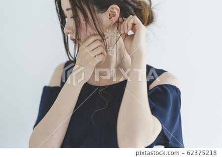 Woman Woman 62375218