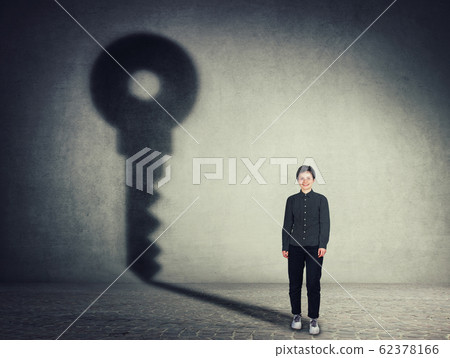 Full length portrait of beautiful businesswoman, 62378166