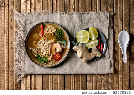 Asian noodle soup Asian noodle soup 62378536