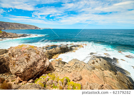 Picturesque view of Kangaroo Island coast with Sea Picturesque view of Kangaroo Island coast with Sea 62379282