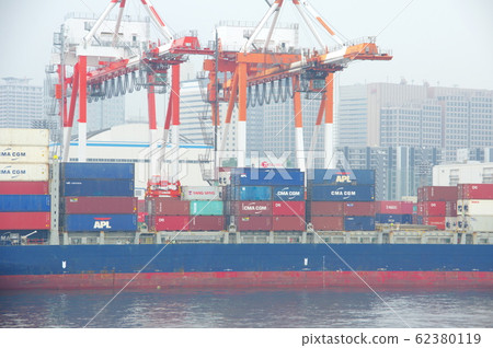 集裝箱船 集裝箱船 62380119