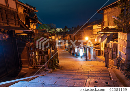 Niningzaka在晚上（京都東山區） 62381169