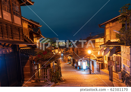 Niningzaka在晚上（京都東山區） 62381170