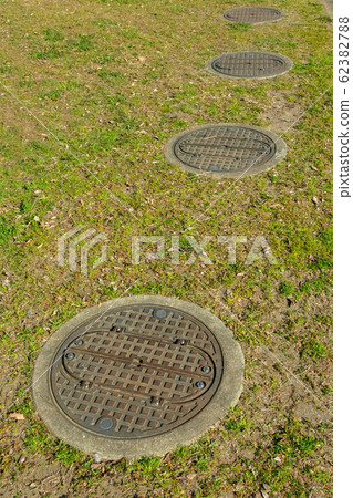 Disaster manhole toilet 62382788