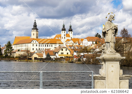 old town in Telc, Czech Republic old town in Telc, Czech Republic 62386642