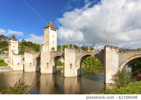 Pont Valentre across the Lot River in Cahors south Pont Valentre across the Lot River in Cahors south 62386696