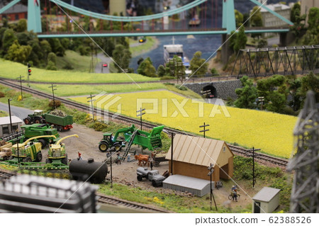 Toy city in a small size, very beautiful Toy city in a small size, very beautiful 62388526