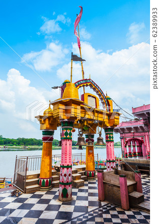 Shri Dwarkadheesh or Dwarkadhish Temple 62389933