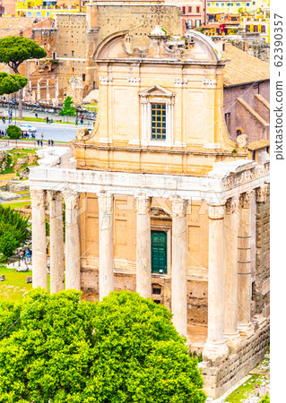 Temple of Antoninus and Faustina, Roman Forum, Rome, Italy. Temple of Antoninus and Faustina, Roman Forum, Rome, Italy. 62390357