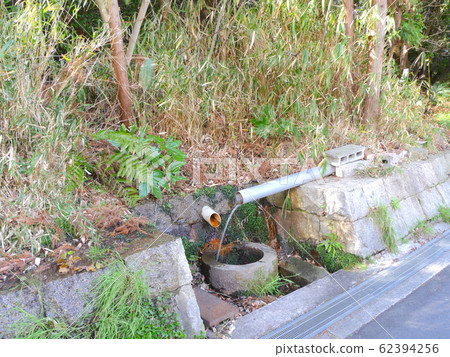 廣田神社外花園沿途的泉水 62394256