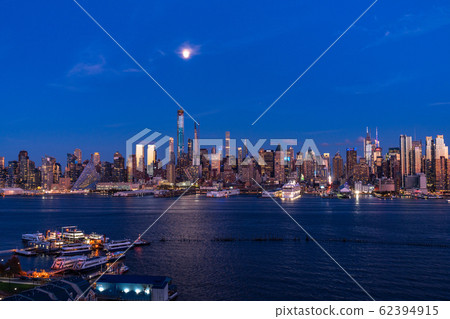 <<New York>> Manhattan night view from Hamilton Park 62394915