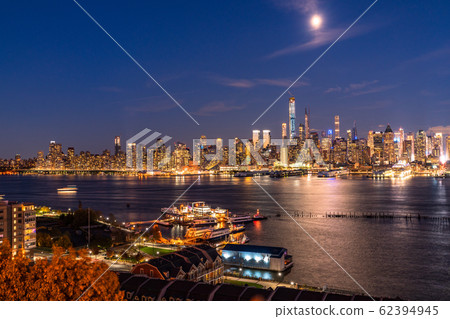 "New York" Manhattan night view from Harmitton Park "New York" Manhattan night view from Harmitton Park 62394945