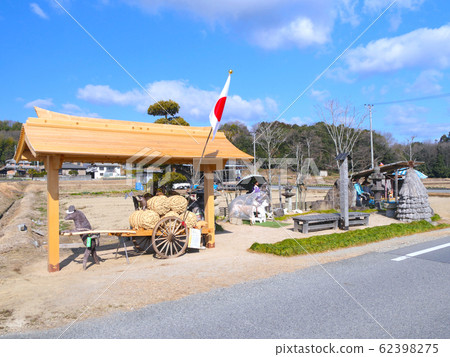 本地線，北條鐵路播磨橫田站前的鄉村中的高雅物品 62398275