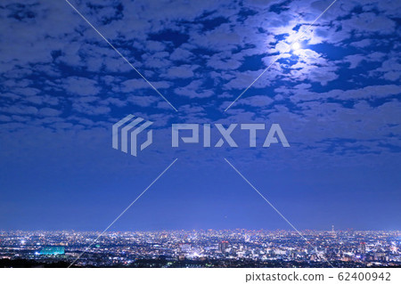 Moonlit Clouds 62400942