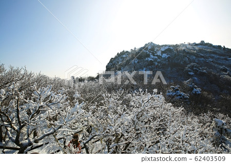 Ancient times, snowflake, winter 62403509