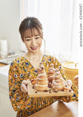 女人手工糖果 62406087