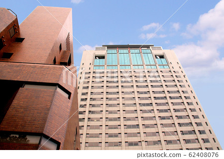 Hyogo Prefectural Police Headquarters 62408076