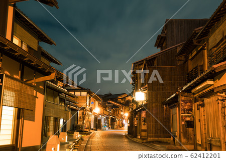 Niningzaka at Night (Higashiyama-ku, Kyoto) 62412201