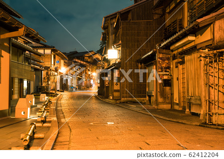 Niningzaka at Night (Higashiyama-ku, Kyoto) 62412204