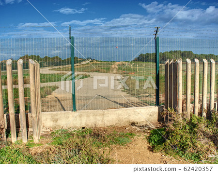 Well known place for plane landing photography Well known place for plane landing photography 62420357
