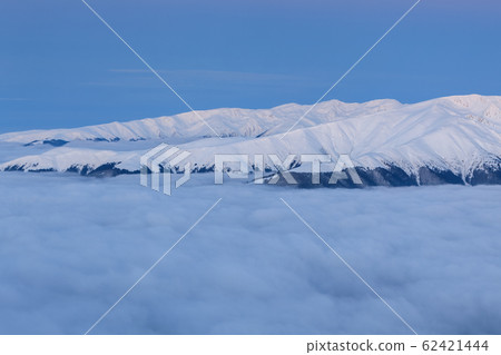 winter mountain landscape 62421444