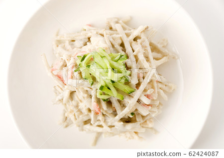 Burdock and boiled chicken salad Burdock and boiled chicken salad 62424087