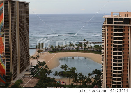 Early Morning_Hilton Hawaiian Village 62425914