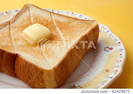  Butter toast 62429675