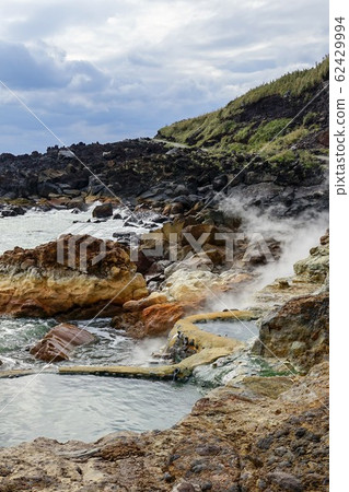 East hot spring, dynamic open-air bath and open-air bath in Iwojima, Kagoshima Prefecture East hot spring, dynamic open-air bath and open-air bath in Iwojima, Kagoshima Prefecture 62429994