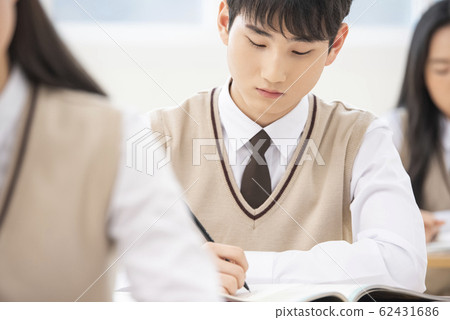 學生校服 62431686